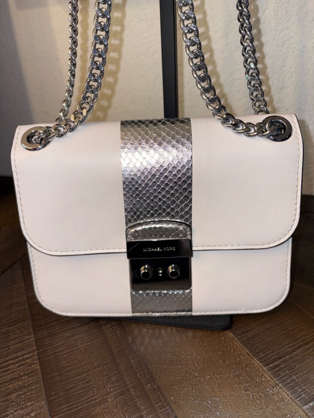 Michael Kors White Crossbody with Silver Snake-Texture Stripe - Picture 2 of 10